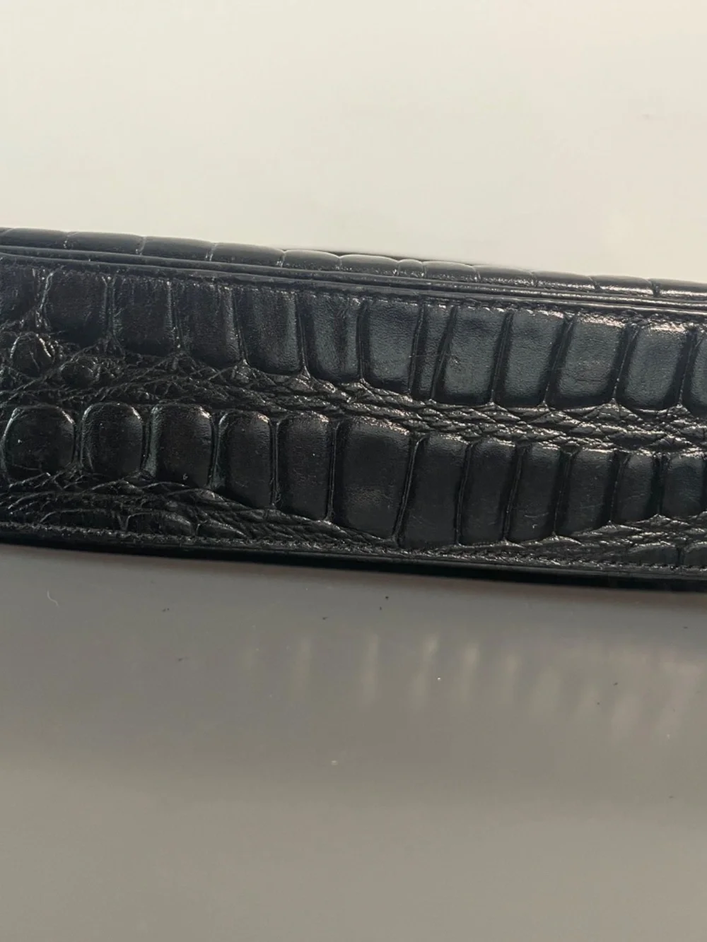 YSL Le 5 À 7 black leather Crocodile-embossed hobo bag